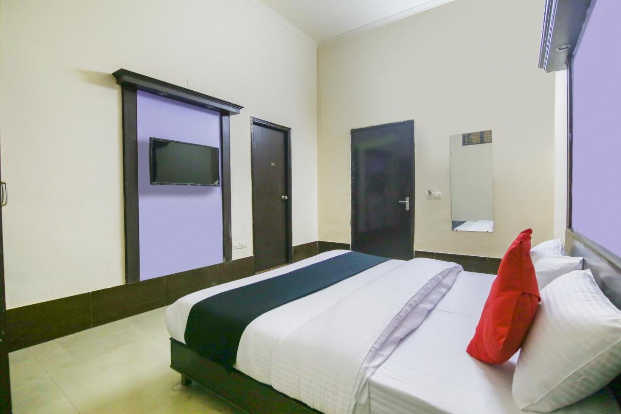 غازي أباد Capital O 68148 Hotel Shree Jee Palace المظهر الخارجي الصورة