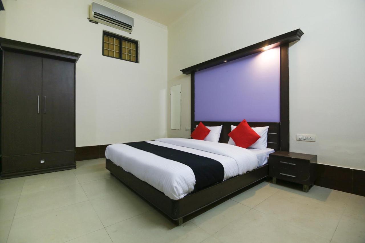 غازي أباد Capital O 68148 Hotel Shree Jee Palace المظهر الخارجي الصورة